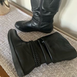 Emberley black Vegan Slouchy Boots 11 Wide